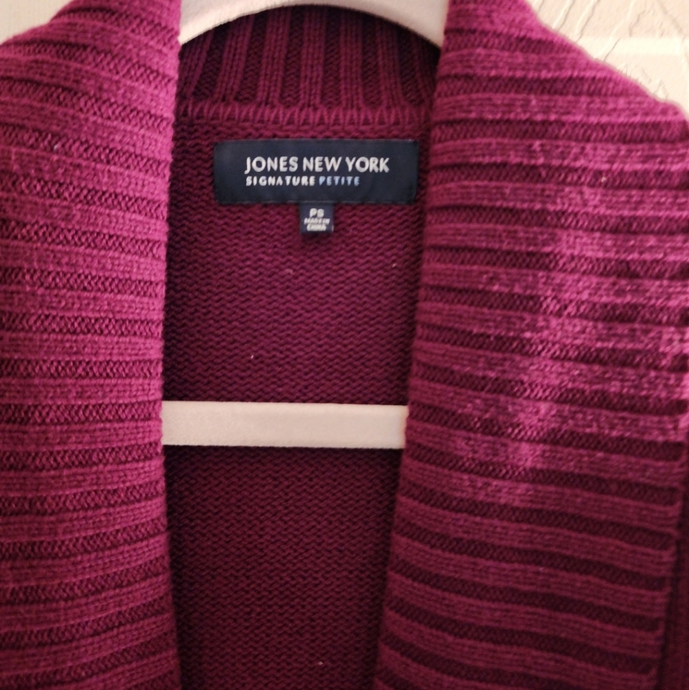 Sweater - Picture 3 of 3